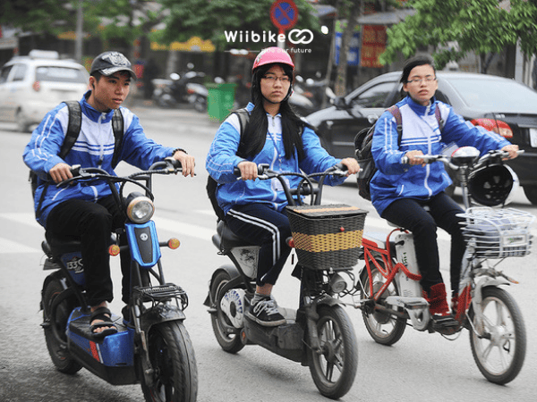 Xe đạp trợ lực điện có tốt không? hoc sinh co duoc di xe may dien den truong khong